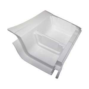 Щиток подножки левый (белый)