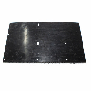 Щиток брызгопоглащающий левый (Автомастер) 676х400