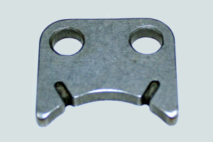 Скоба упорная распредвала (ISF2.8) FOTON