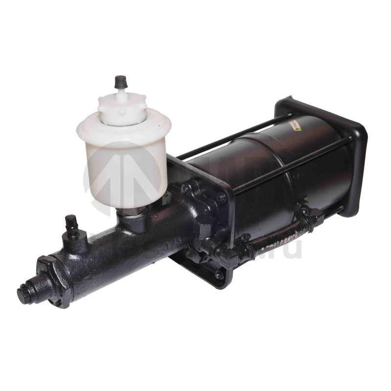 Пневмоусил. тормозов передний с бачком (АЗ УРАЛ)