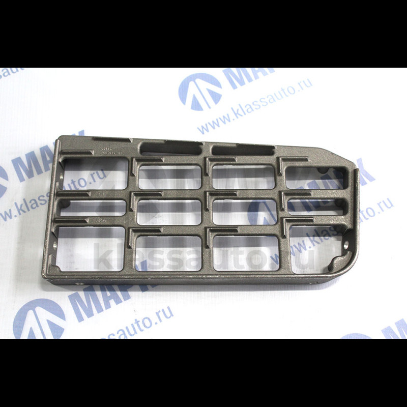 Подножка верхняя левая (ПАО КАМАЗ) для раздельной подножки